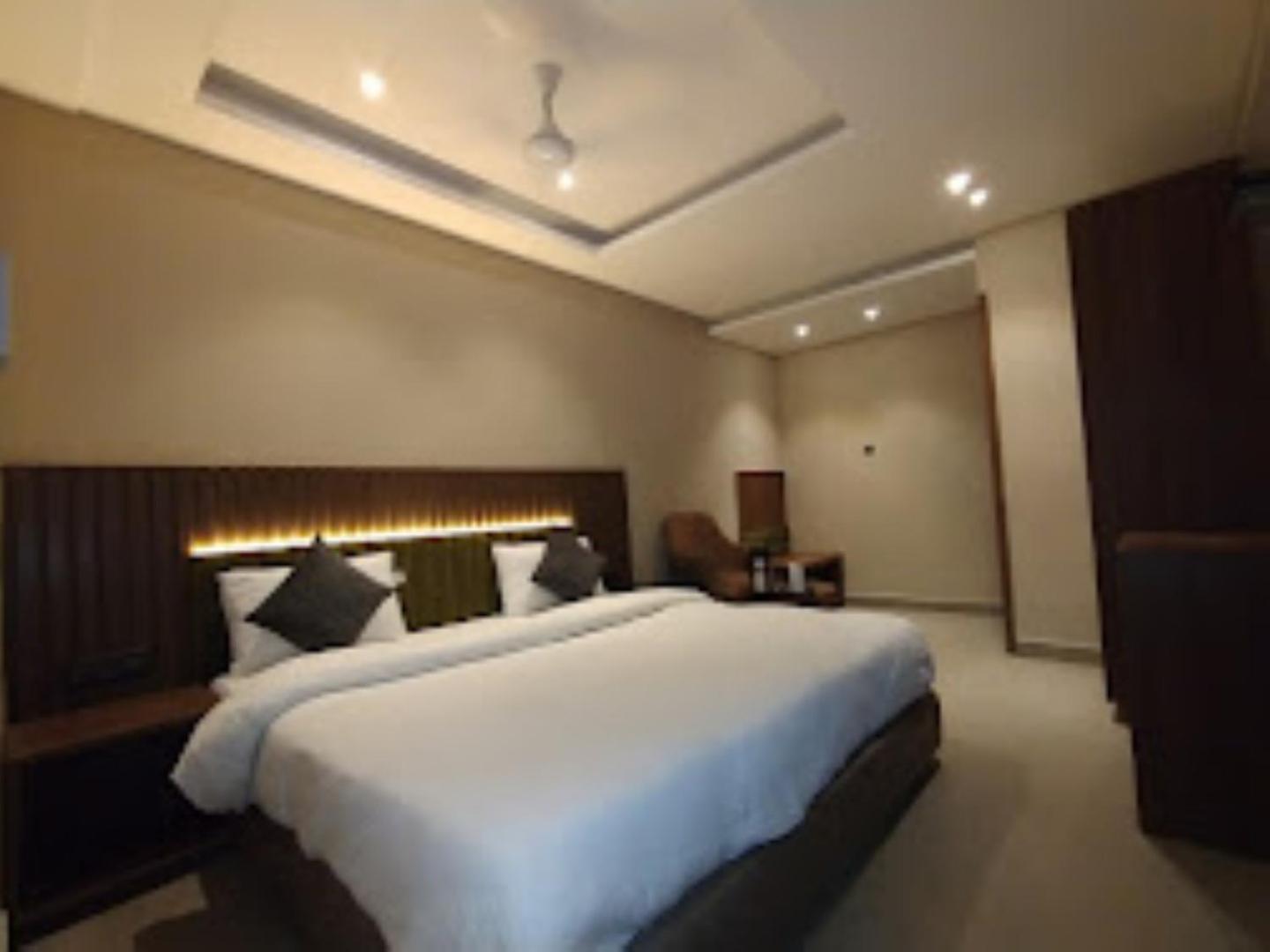The Gagan Plaza Hotel Kānpur Exterior foto