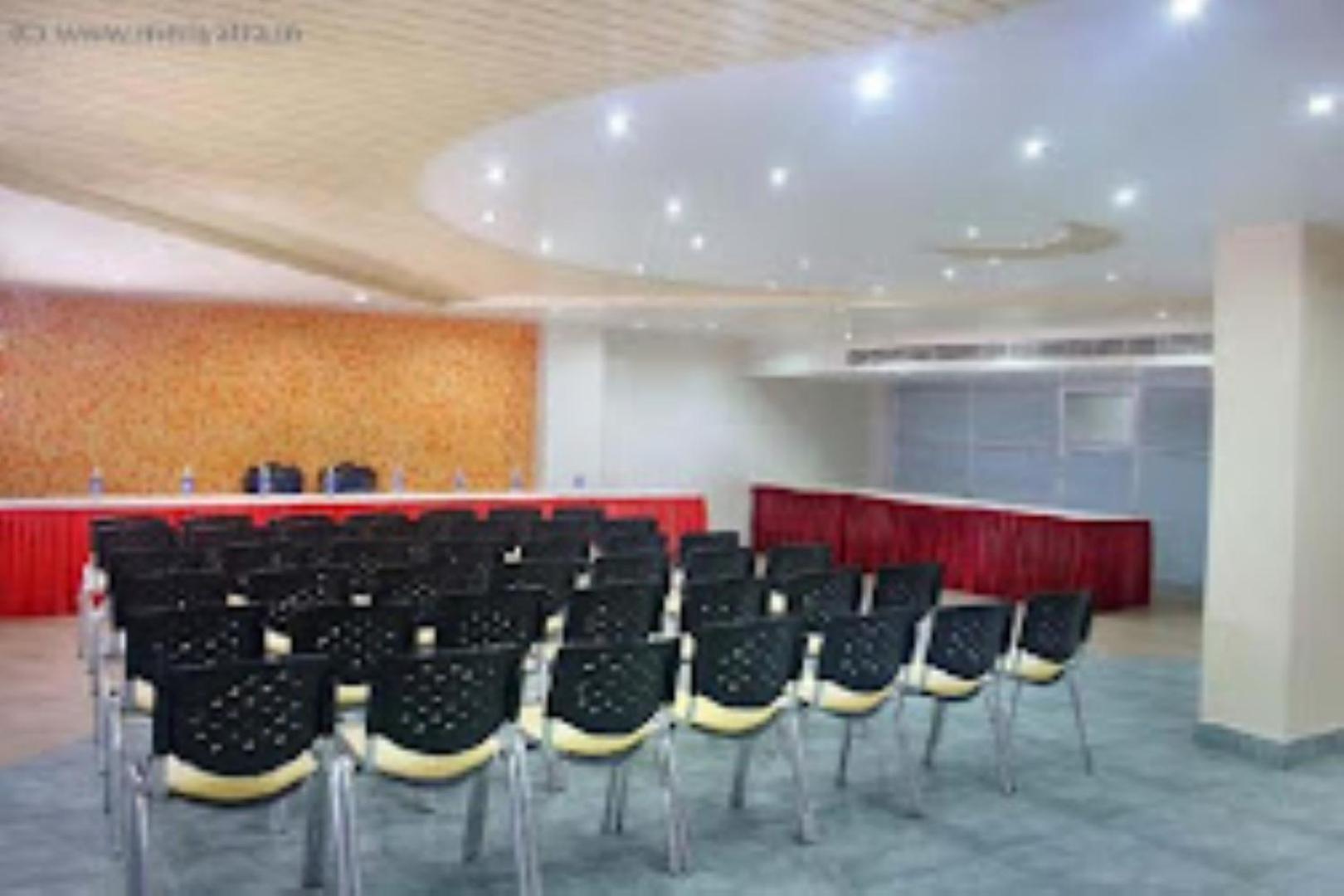 The Gagan Plaza Hotel Kānpur Exterior foto